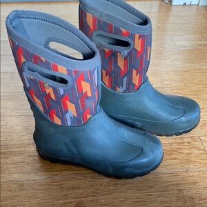 Kids Bogs Boots Size 6